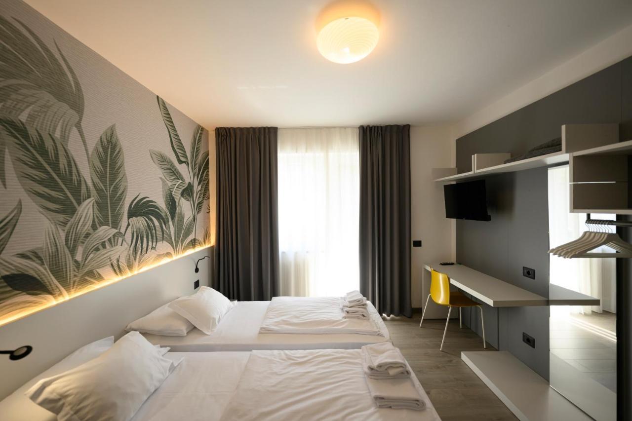 Park Hotel Eden Torbole Sul Garda Ngoại thất bức ảnh