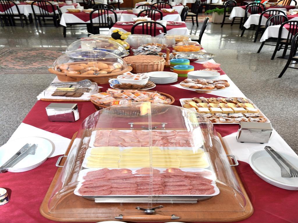 Park Hotel Eden Torbole Sul Garda Ngoại thất bức ảnh