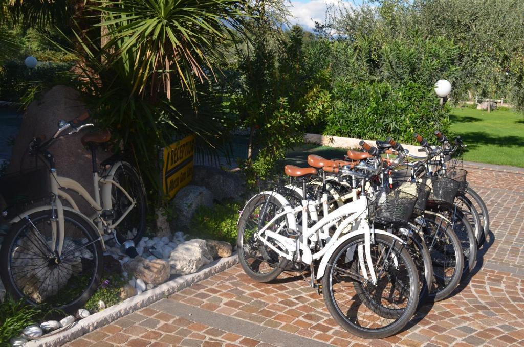 Park Hotel Eden Torbole Sul Garda Ngoại thất bức ảnh