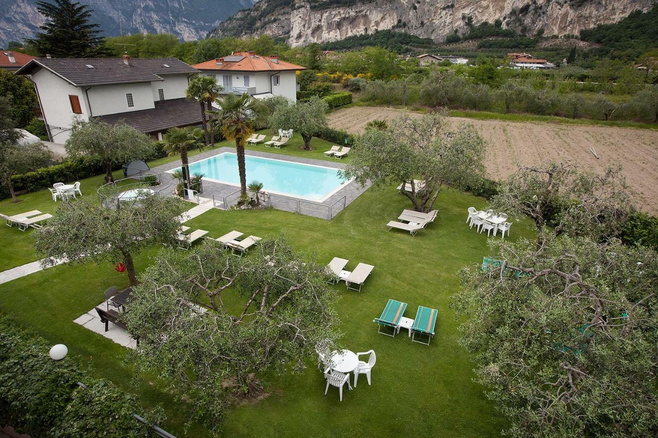 Park Hotel Eden Torbole Sul Garda Ngoại thất bức ảnh