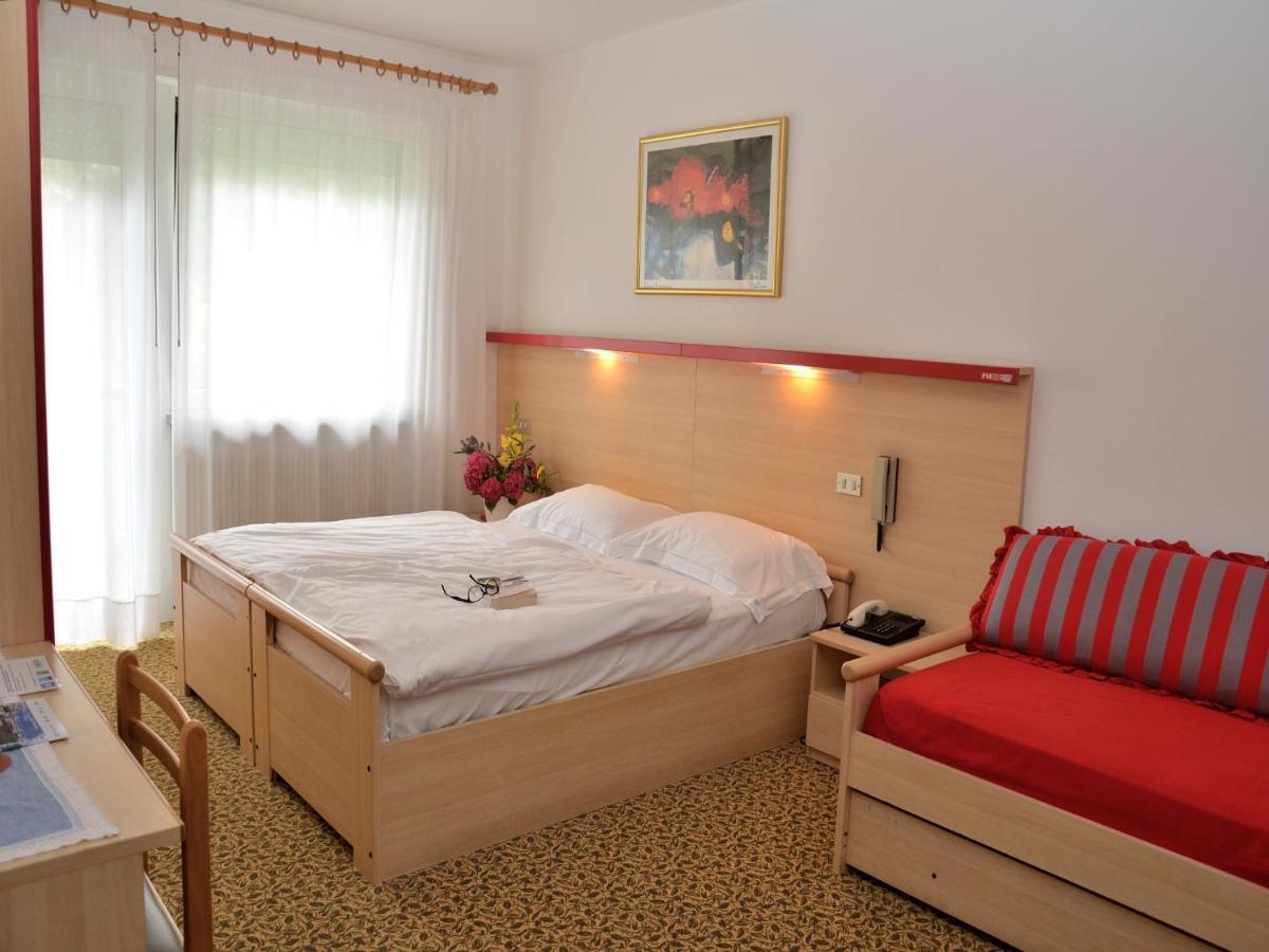 Park Hotel Eden Torbole Sul Garda Phòng bức ảnh